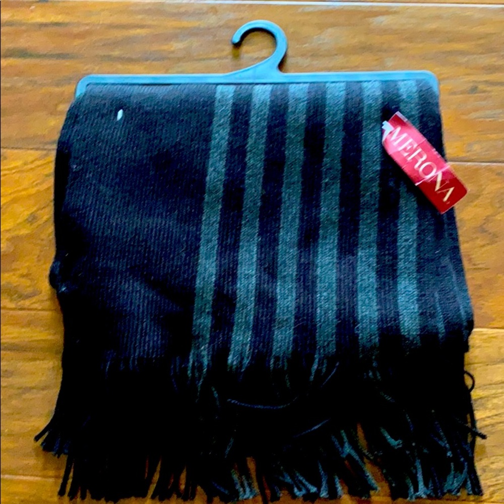 Merona Mens striped Scarf NWT